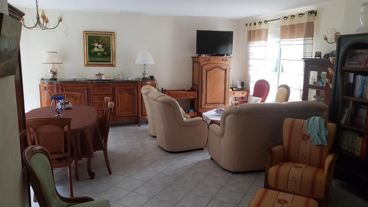 Le Calme Bed & Breakfast Plesse Exterior photo
